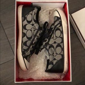 Women’s Coach shoes size 6